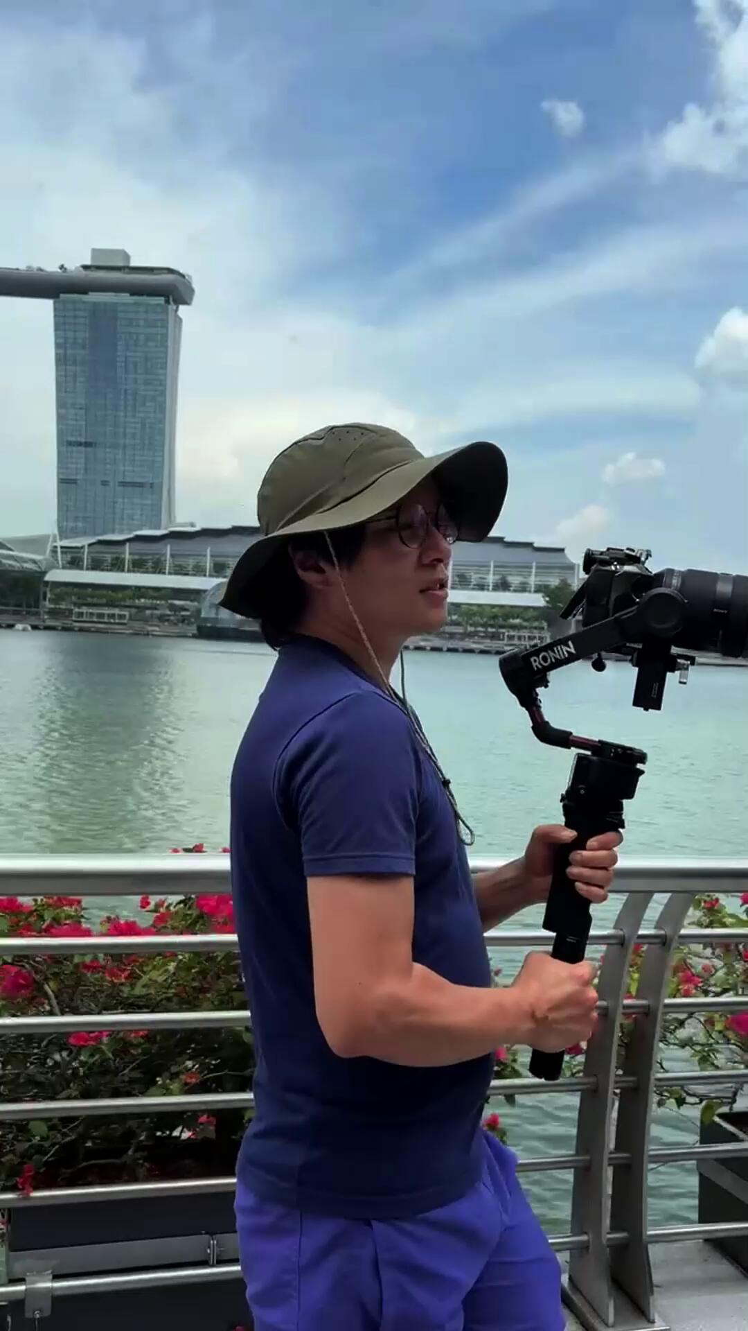 What if QWER were Photographers